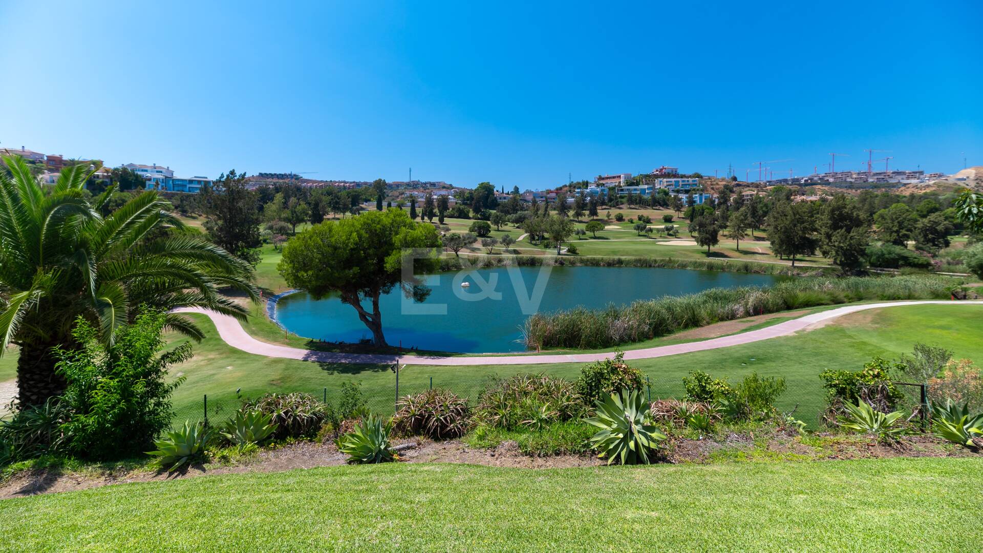 Villa classique à La Alquería avec vue spectaculaire sur la mer et le golf