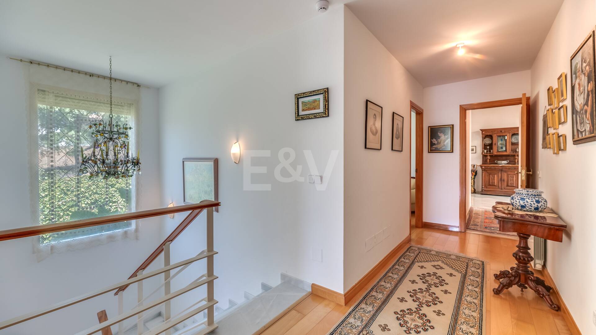 First Line Golf Villa in La Alquería with Spectacular Golf and Sea Views