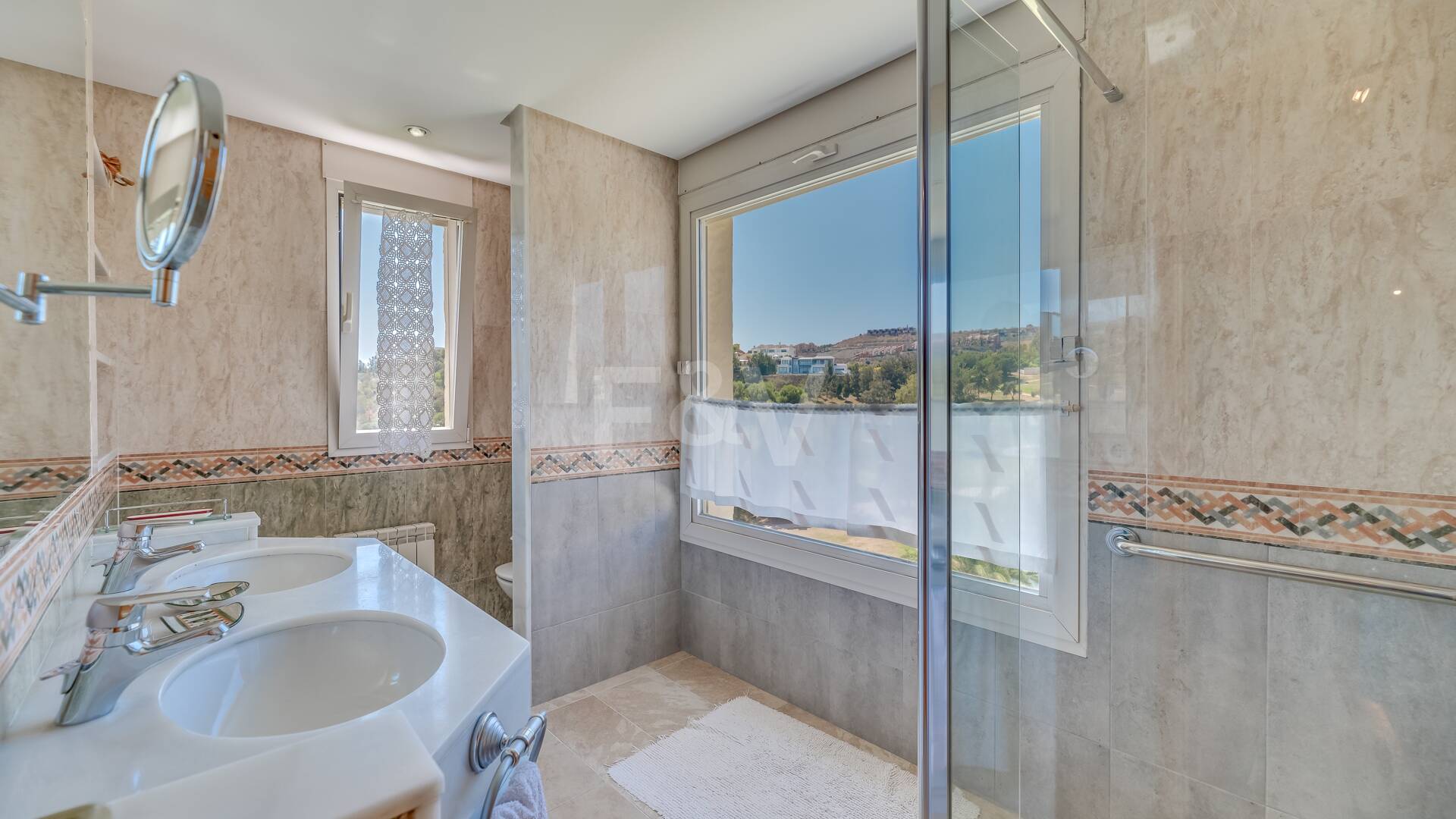 First Line Golf Villa in La Alquería with Spectacular Golf and Sea Views