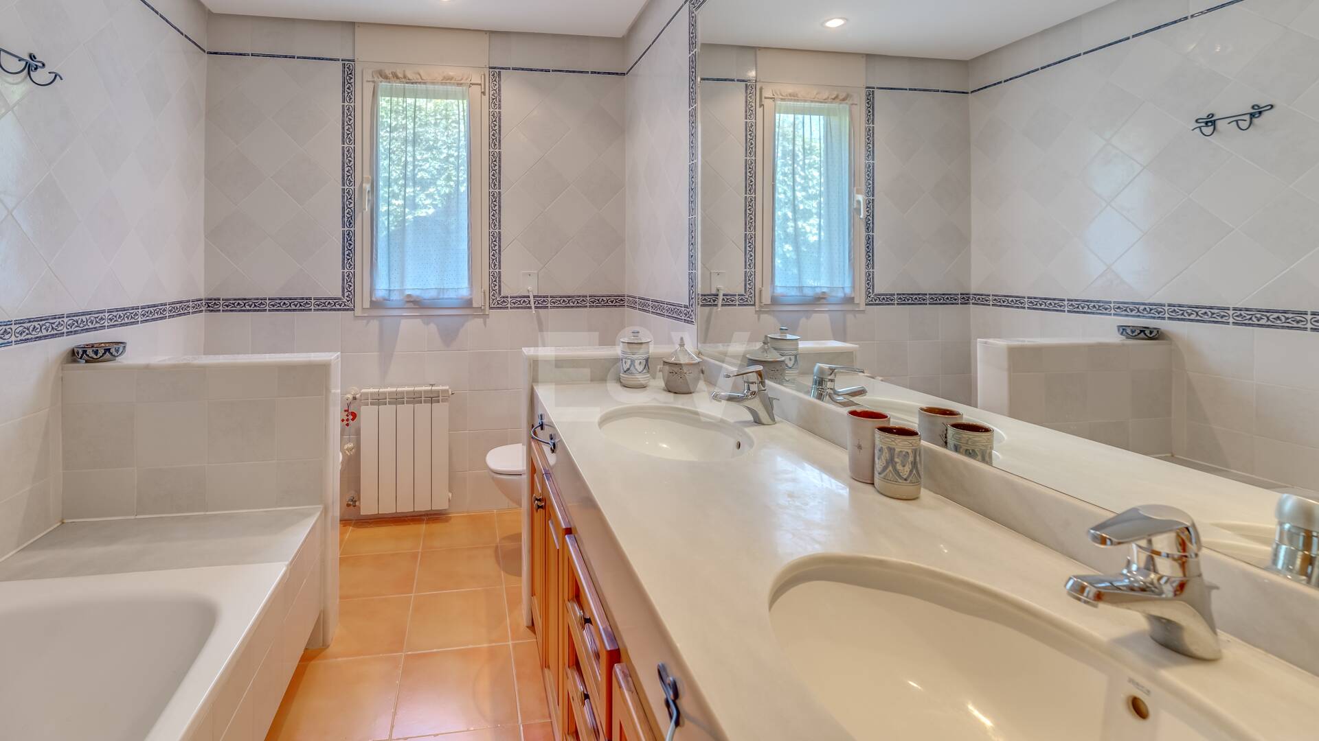 First Line Golf Villa in La Alquería with Spectacular Golf and Sea Views