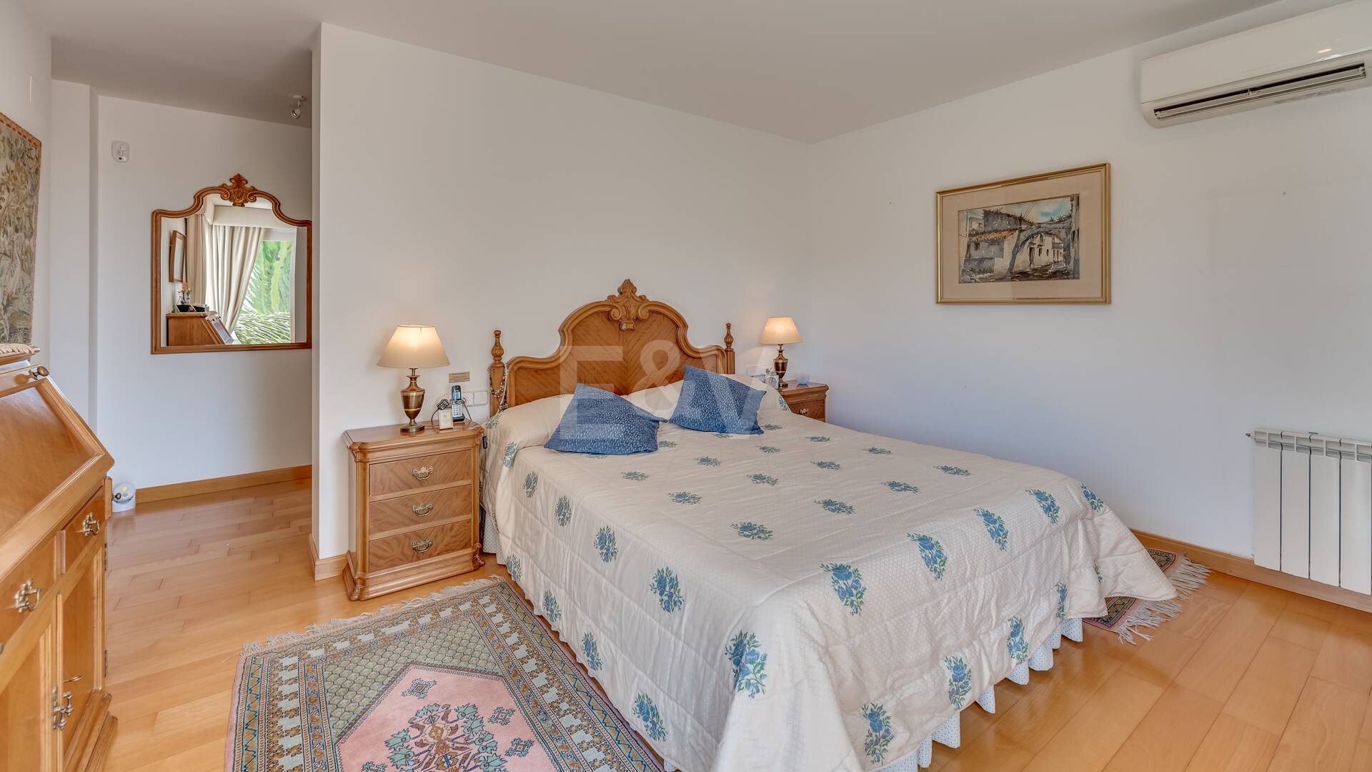 First Line Golf Villa in La Alquería with Spectacular Golf and Sea Views