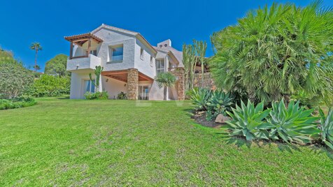 Villa in erster Golfreihe in La Alquería mit spektakulärem Golf- und Meerblick