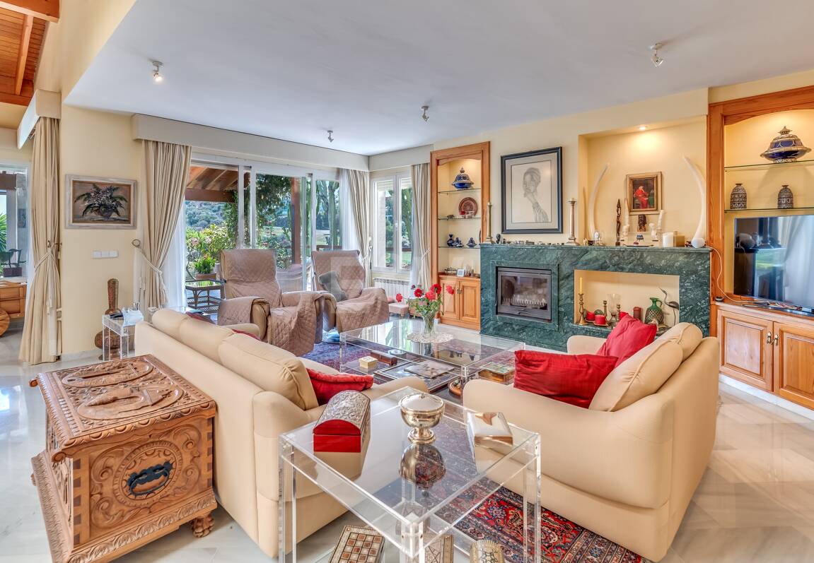 Villa classique à La Alquería avec vue spectaculaire sur la mer et le golf