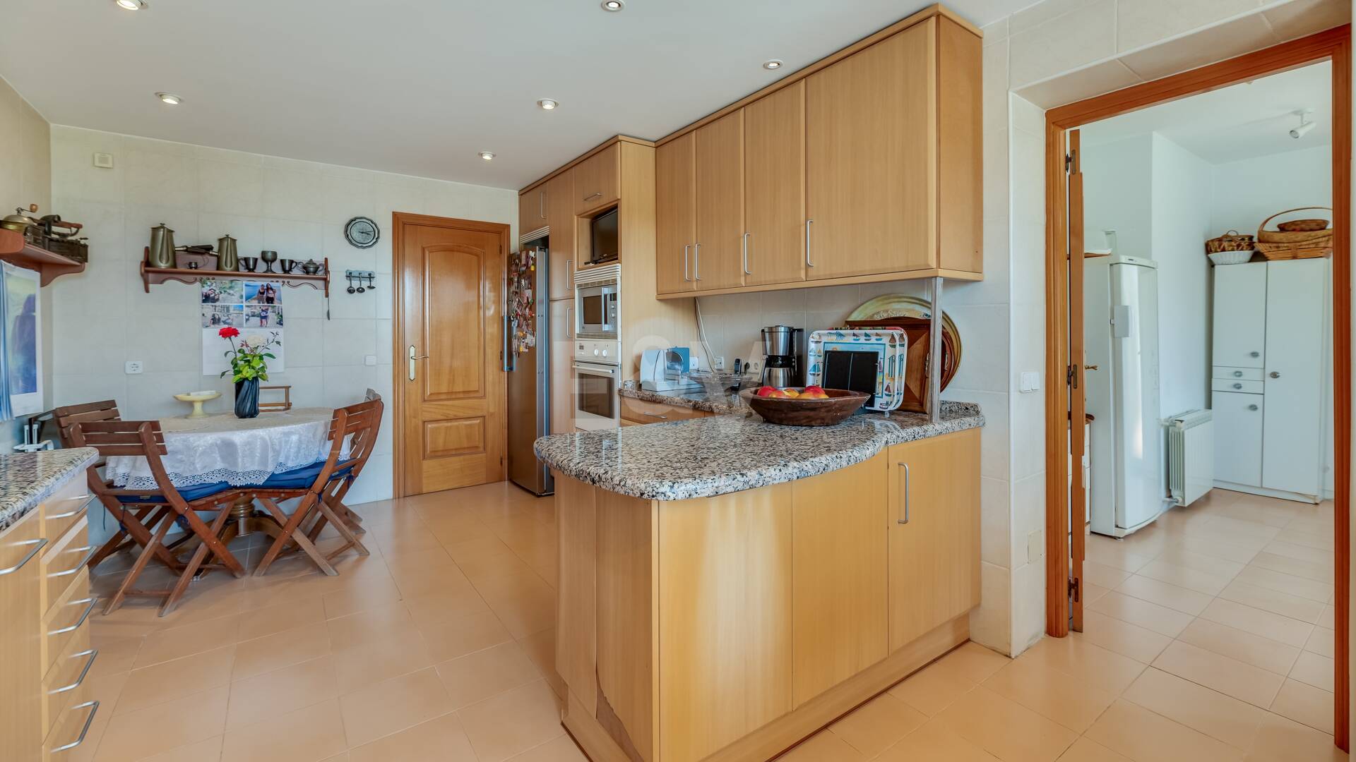 First Line Golf Villa in La Alquería with Spectacular Golf and Sea Views