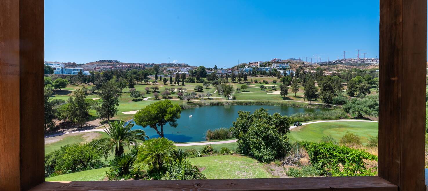 Classic Villa i La Alquería med spektakulär golf och havsutsikt
