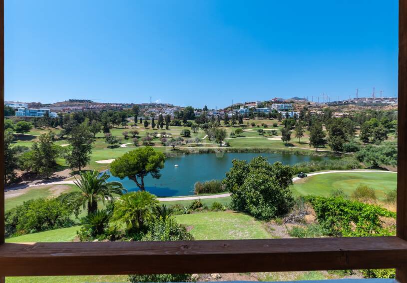 Villa classique à La Alquería avec vue spectaculaire sur la mer et le golf