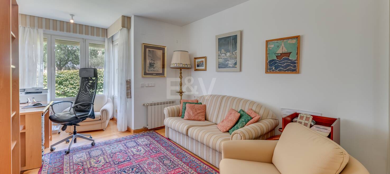 Classic Villa i La Alquería med spektakulär golf och havsutsikt