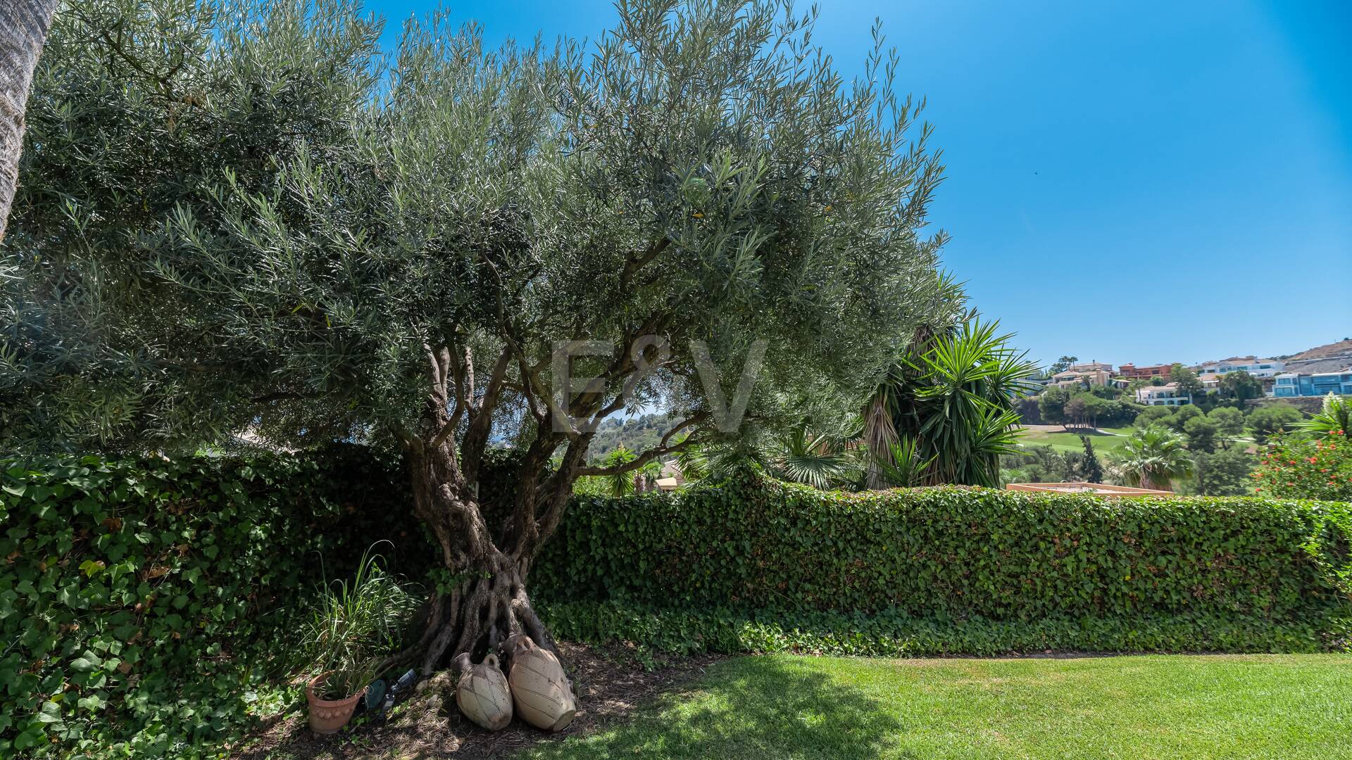 Villa classique à La Alquería avec vue spectaculaire sur la mer et le golf