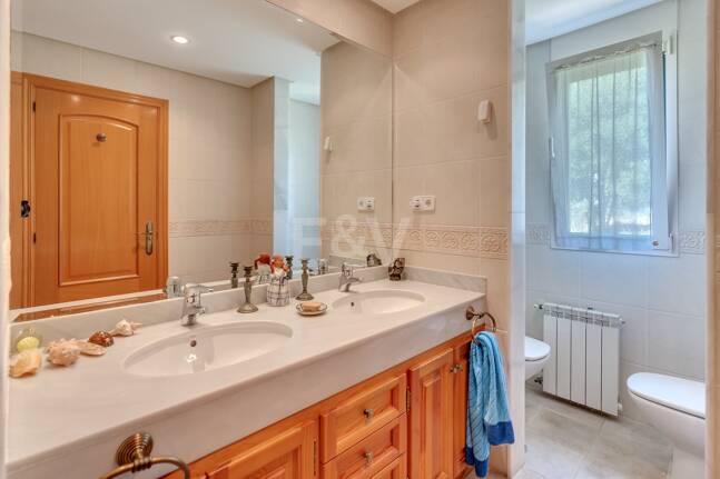 Villa classique à La Alquería avec vue spectaculaire sur la mer et le golf