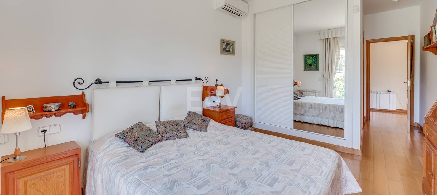 Classic Villa i La Alquería med spektakulär golf och havsutsikt