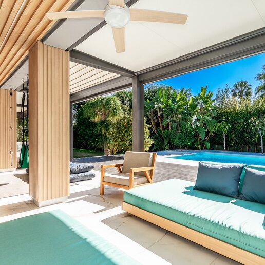 Snygg modern villa med havsutsikt i Nagüeles
