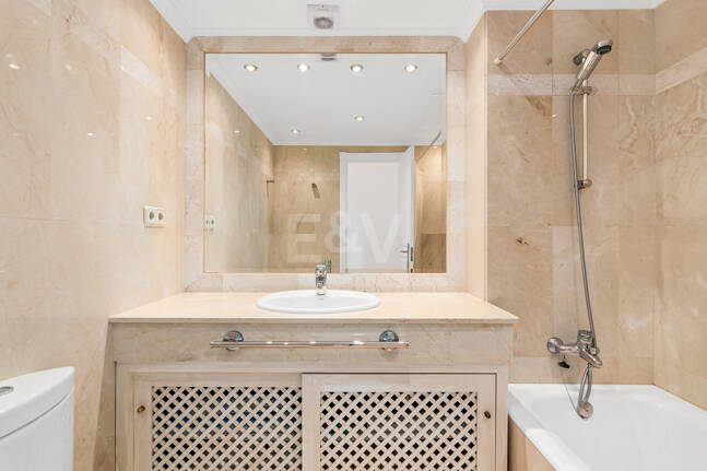 Elviria Beachfront Lägenhet med fantastisk havsutsikt