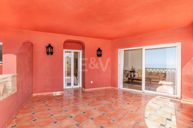 Elviria Beachfront Lägenhet med fantastisk havsutsikt