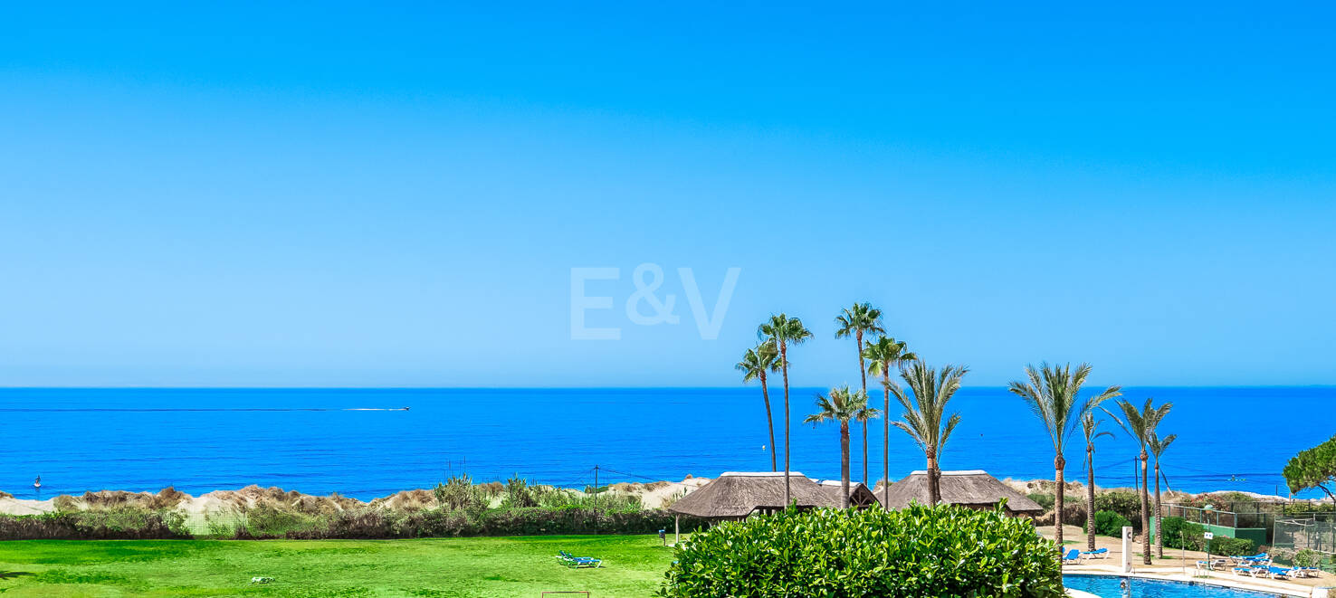 Elviria Beachfront Lägenhet med fantastisk havsutsikt