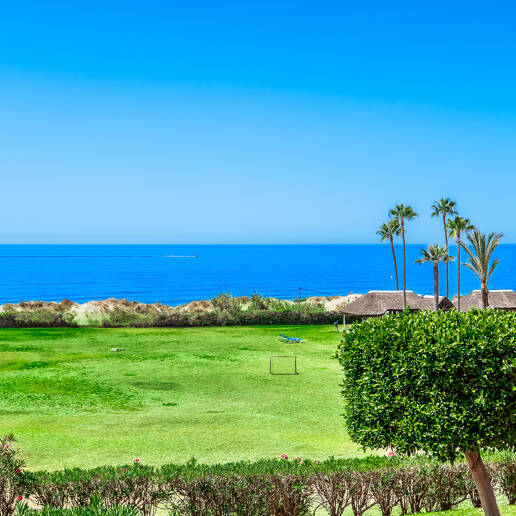 Elviria Beachfront Lägenhet med fantastisk havsutsikt