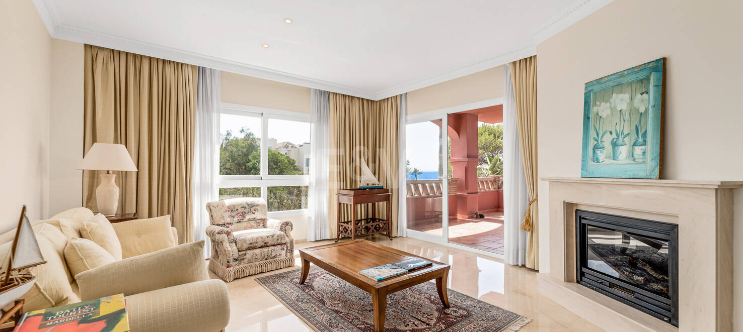 Elviria Beachfront Lägenhet med fantastisk havsutsikt