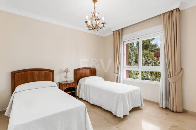 Elviria Beachfront Lägenhet med fantastisk havsutsikt