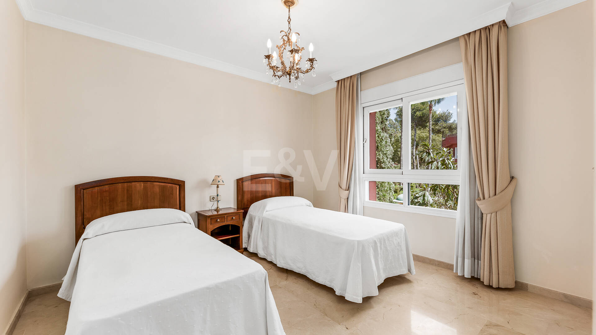 Elviria Beachfront Lägenhet med fantastisk havsutsikt