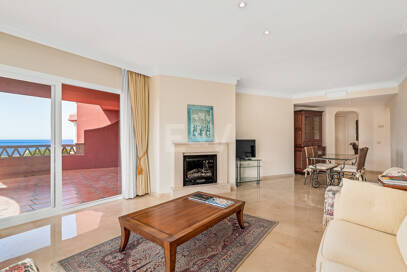 Elviria Beachfront Lägenhet med fantastisk havsutsikt