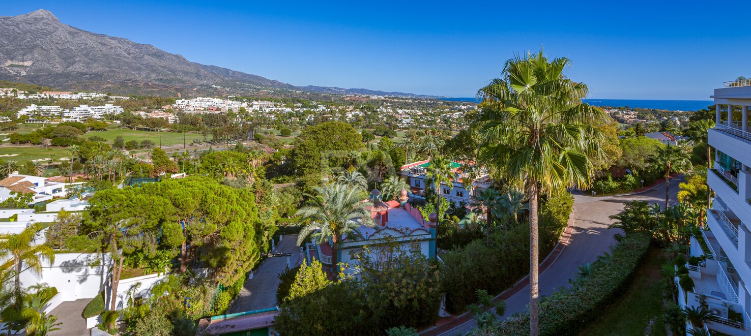 Ático dúplex en Nueva Andalucía con piscina en azotea y vistas panoramicas increibles