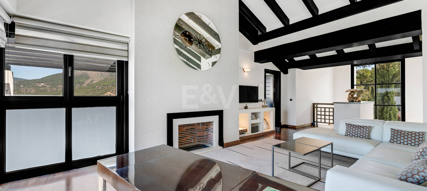 Finest luxury Villa in La Zagaleta with sea & mountain views
