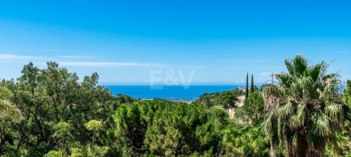 Finest luxury Villa in La Zagaleta with sea & mountain views
