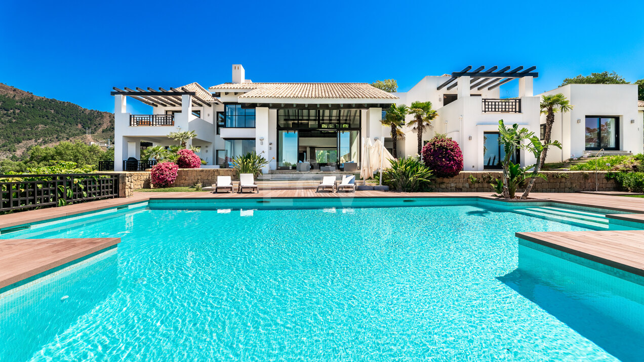 Feinste Luxusvilla in La Zagaleta mit Meer- und Bergblick