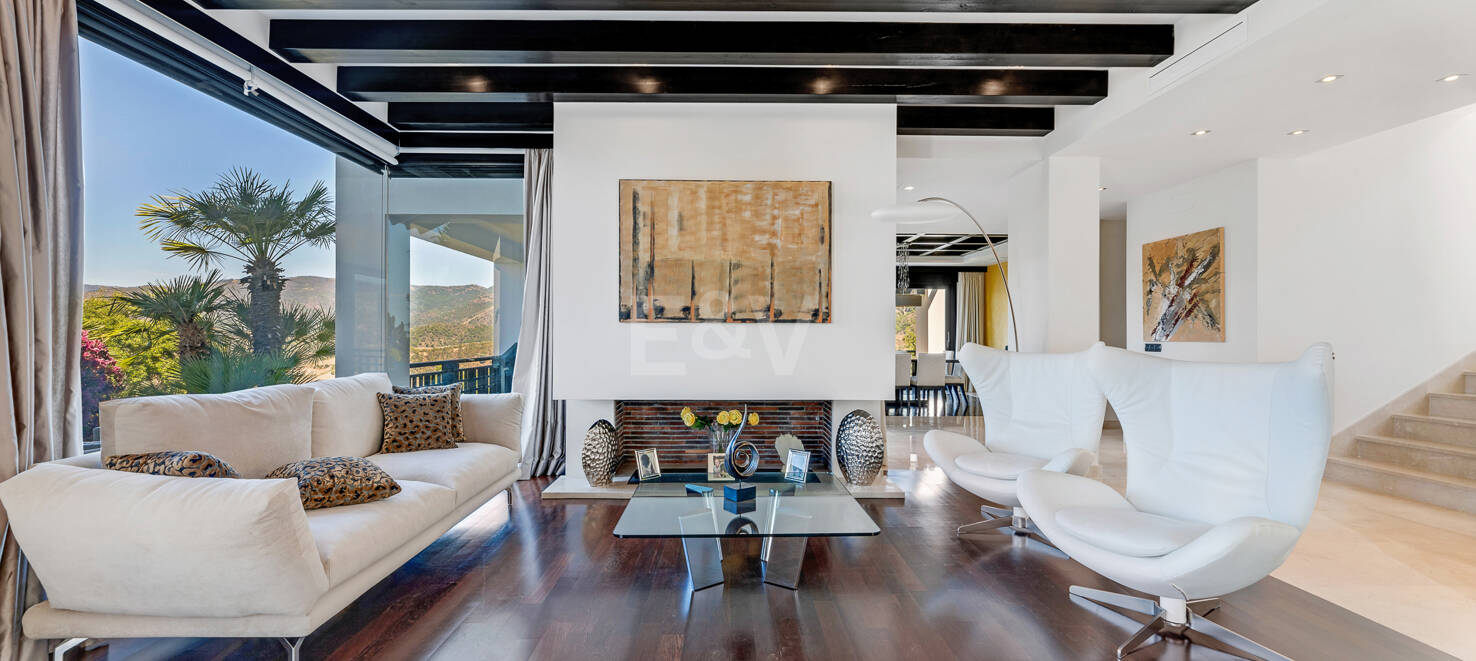 Finest luxury Villa in La Zagaleta with sea & mountain views