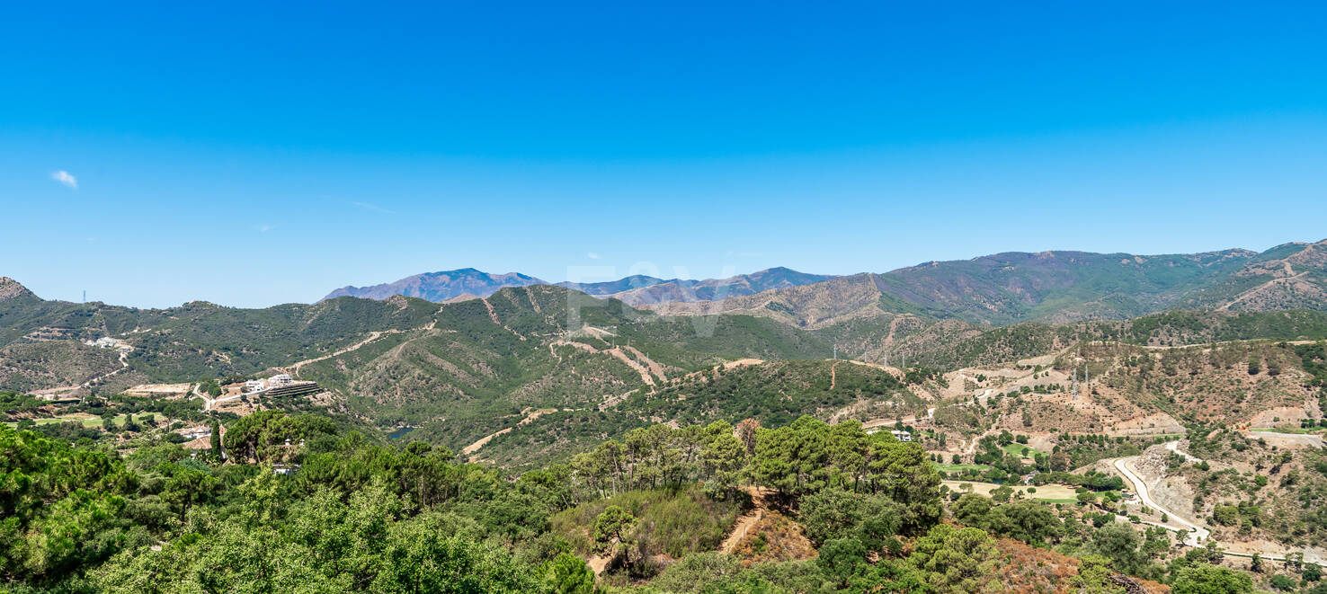 Finest luxury Villa in La Zagaleta with sea & mountain views
