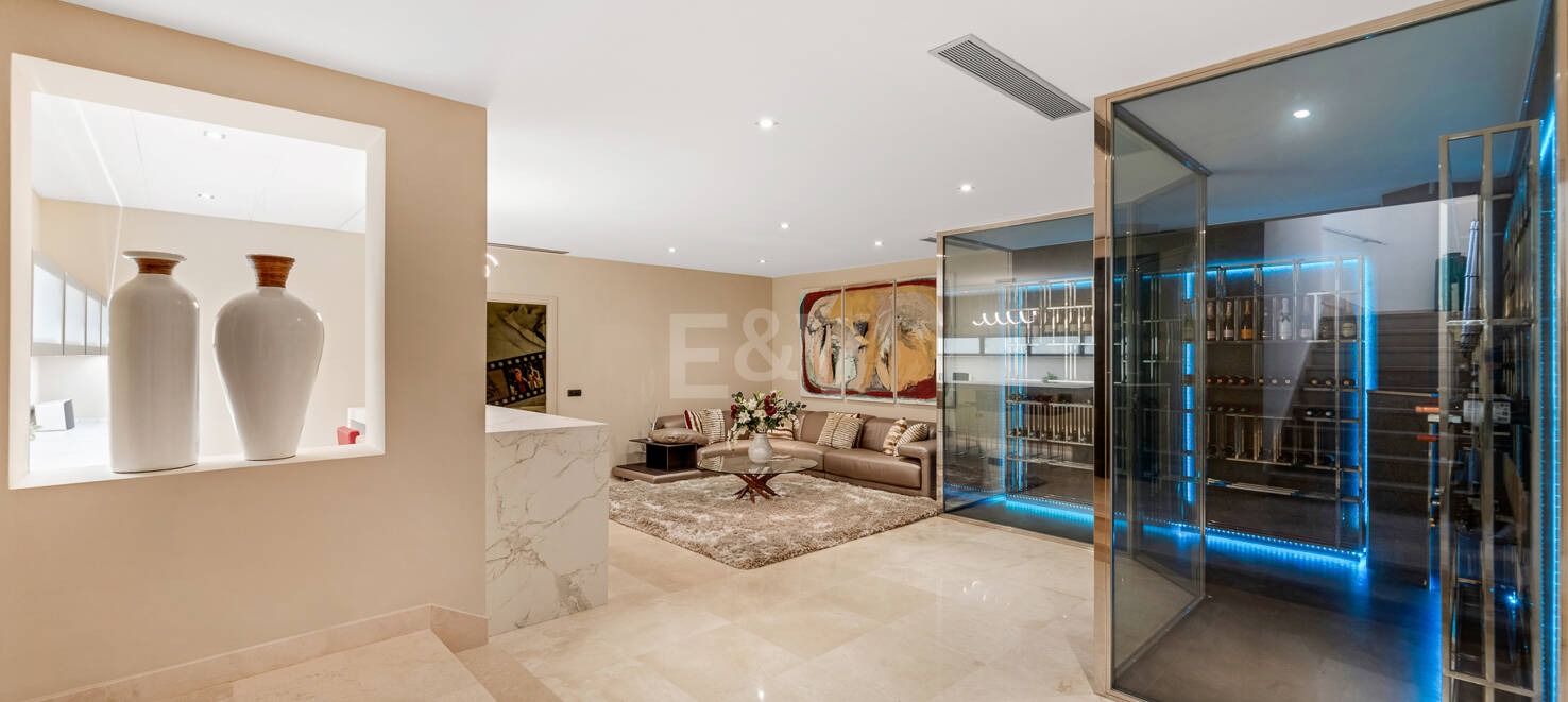 Finest luxury Villa in La Zagaleta with sea & mountain views