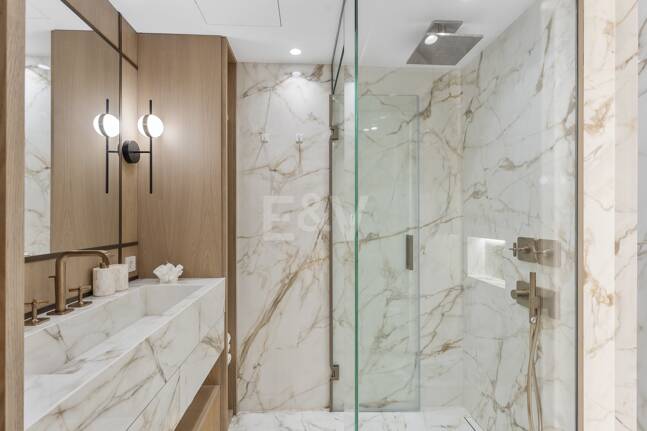 Splendid Frontline Lägenhet i Puente Romano