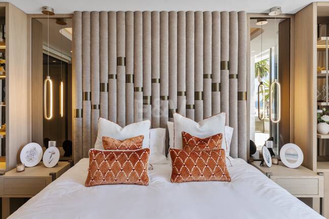 Splendid Frontline Lägenhet i Puente Romano