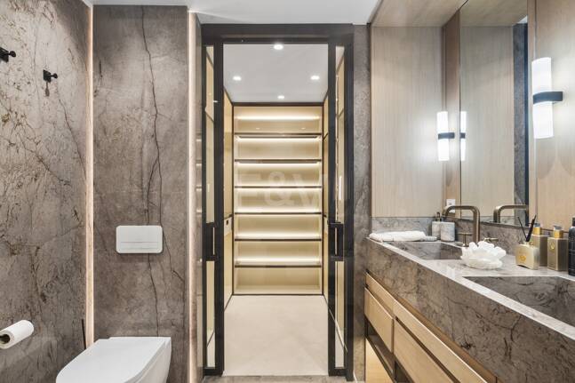 Splendid Frontline Lägenhet i Puente Romano