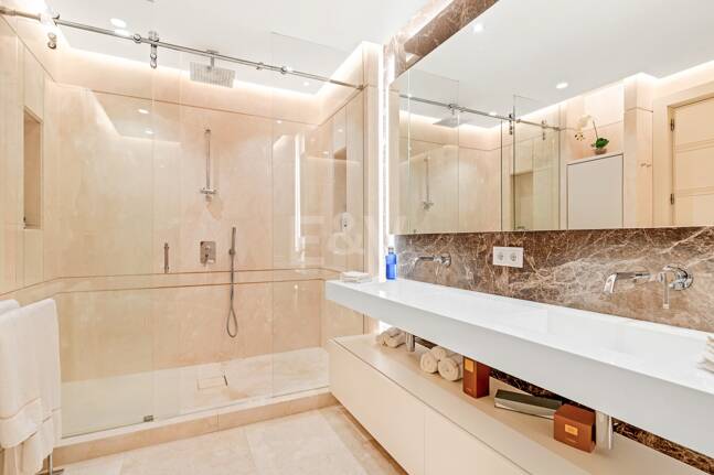 Exceptional One-of-a-Kind Apartment in Prestigious La Trinidad on the Golden Mile