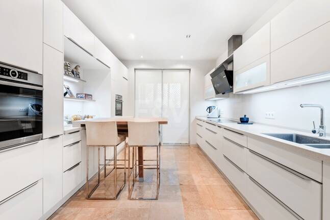 Exceptional One-of-a-Kind Apartment in Prestigious La Trinidad on the Golden Mile