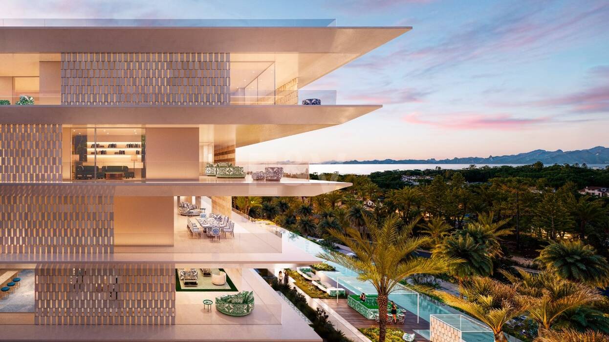 Elegantes áticos con vistas panorámicas al mar en la Milla de Oro de Marbella