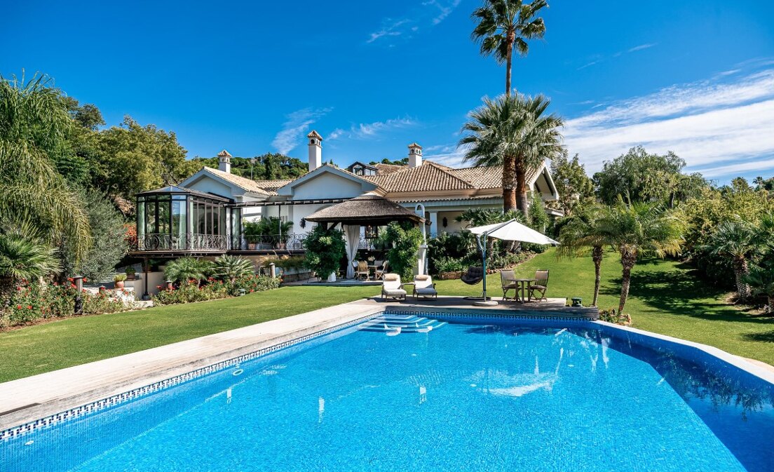 Luxurious Villa in La Zagaleta with Andalusian Charm