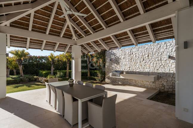 Ein Meisterwerk moderner Luxus in La Zagaleta