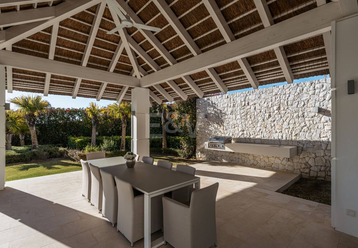 Ein Meisterwerk moderner Luxus in La Zagaleta