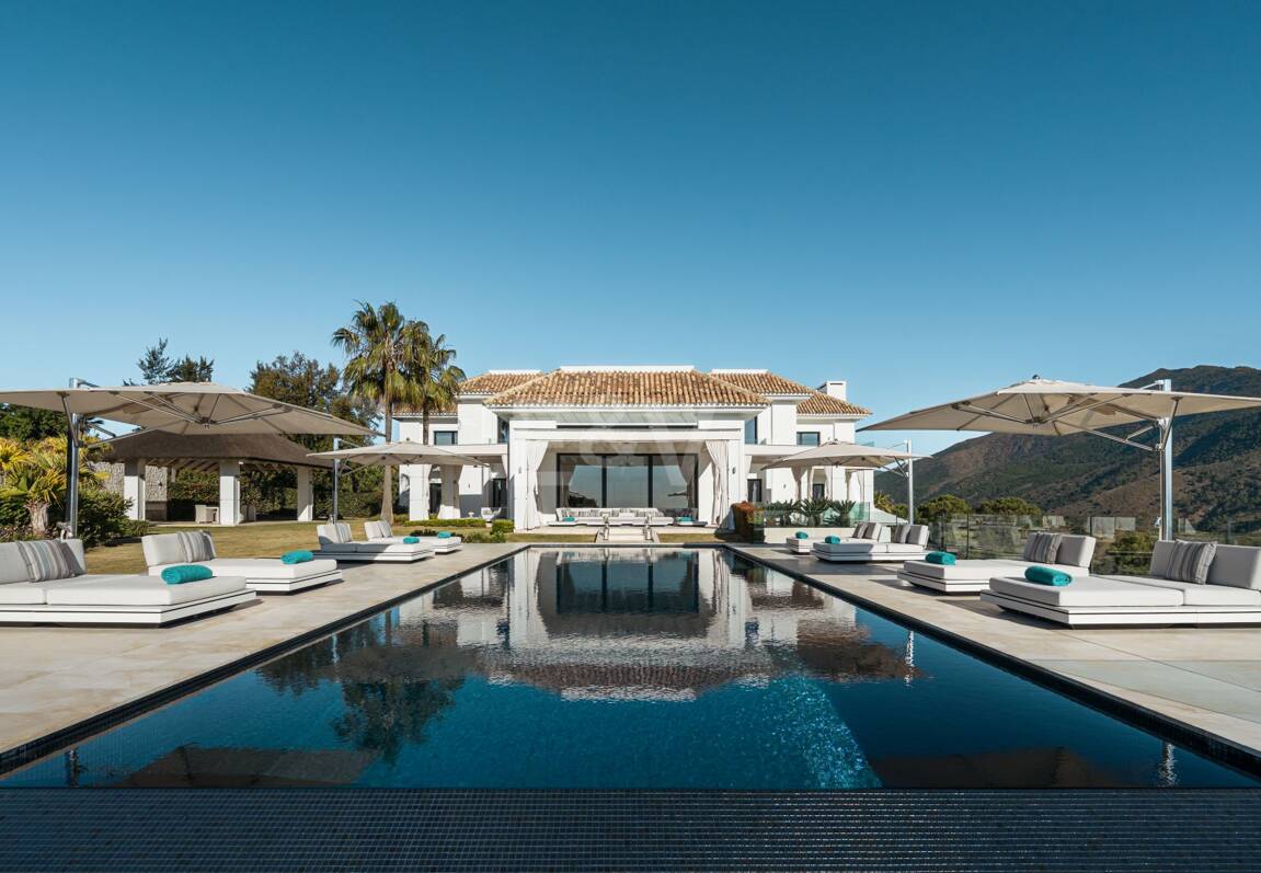 Ein Meisterwerk moderner Luxus in La Zagaleta