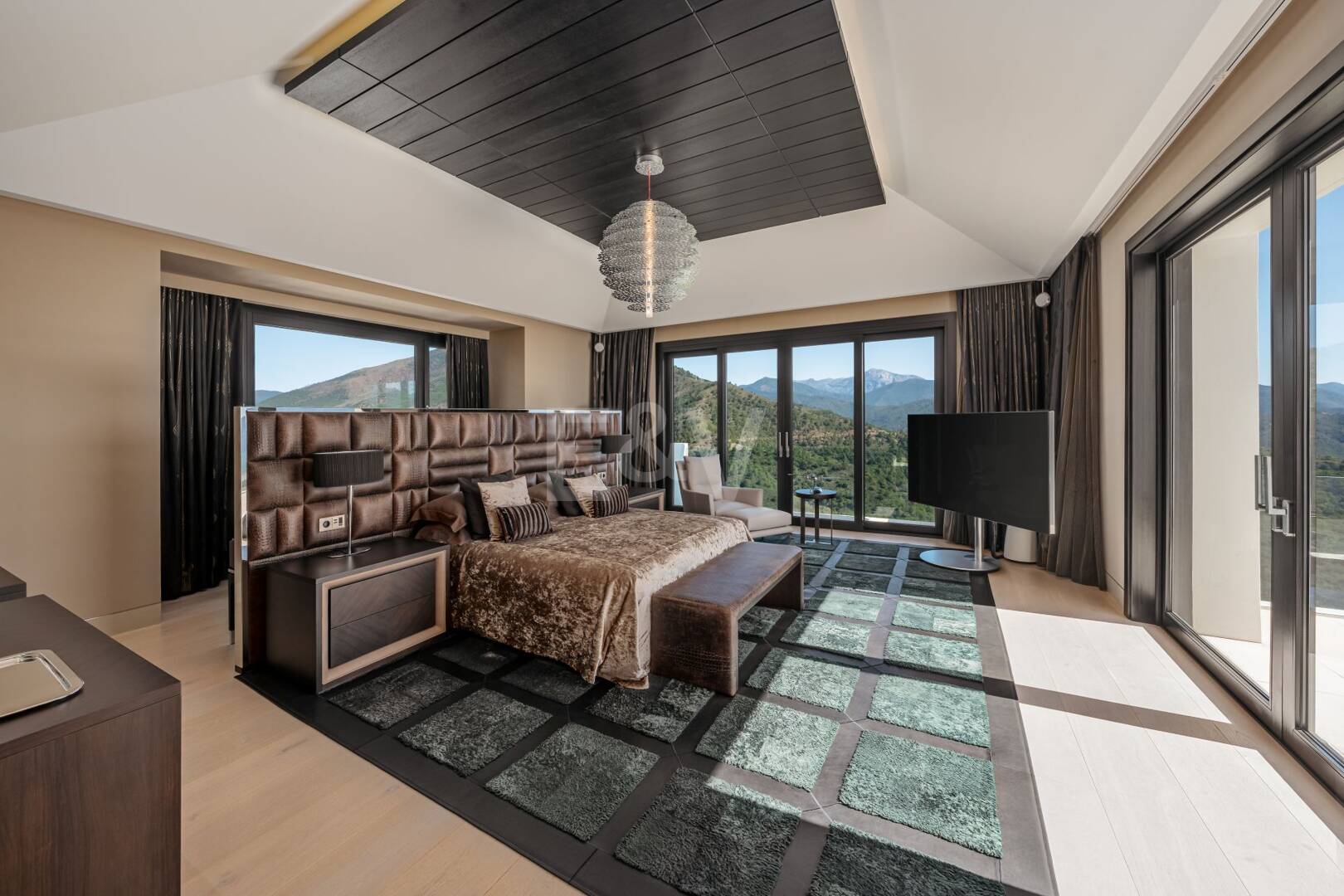 Ein Meisterwerk moderner Luxus in La Zagaleta