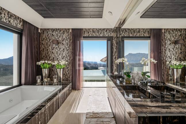 Ein Meisterwerk moderner Luxus in La Zagaleta