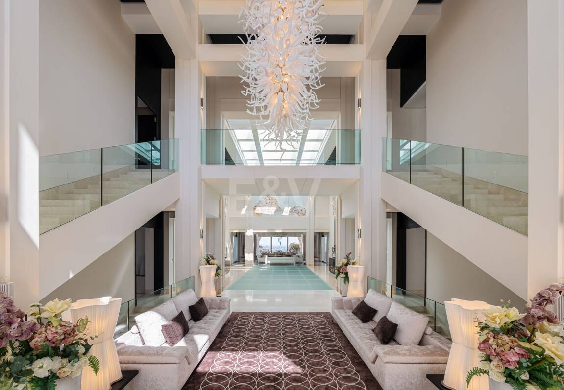 Ein Meisterwerk moderner Luxus in La Zagaleta