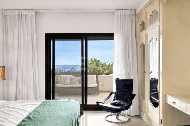 Frontline Beach Penthouse med panoramautsikt över havet i Coral Beach