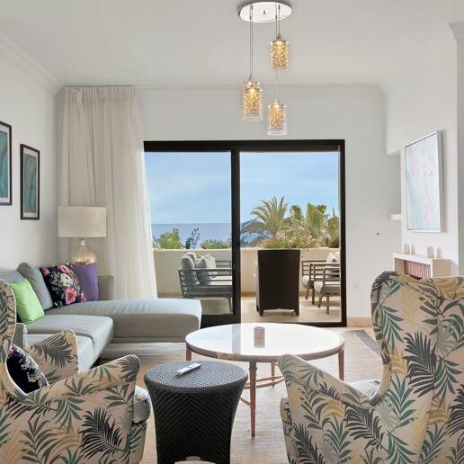 Frontline Beach Penthouse med panoramautsikt över havet i Coral Beach
