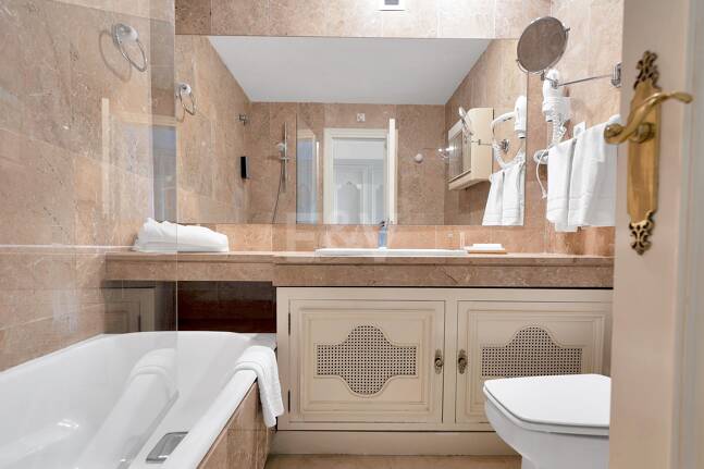 Frontline Beach Penthouse med panoramautsikt över havet i Coral Beach