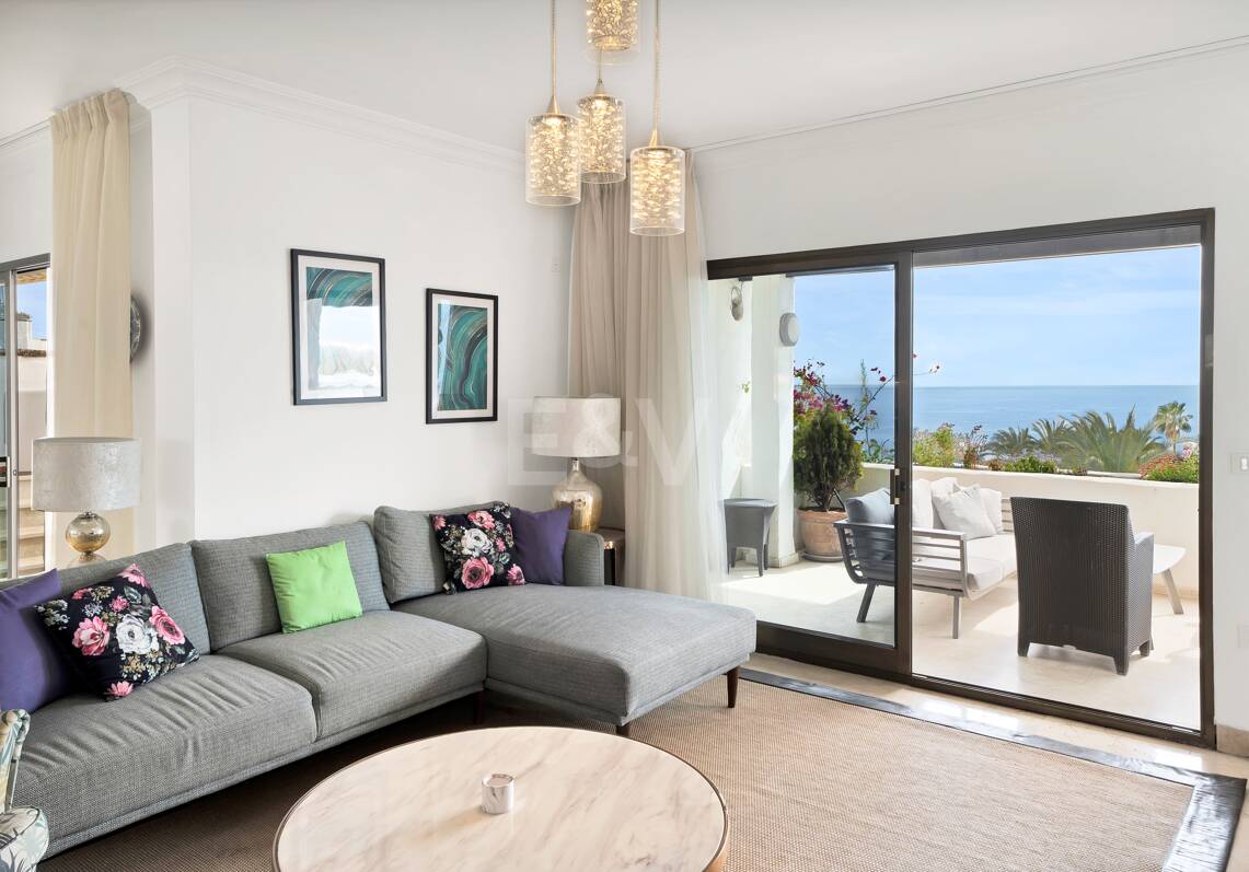 Frontline Beach Penthouse med panoramautsikt över havet i Coral Beach