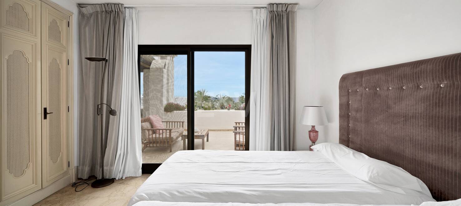 Frontline Beach Penthouse med panoramautsikt över havet i Coral Beach