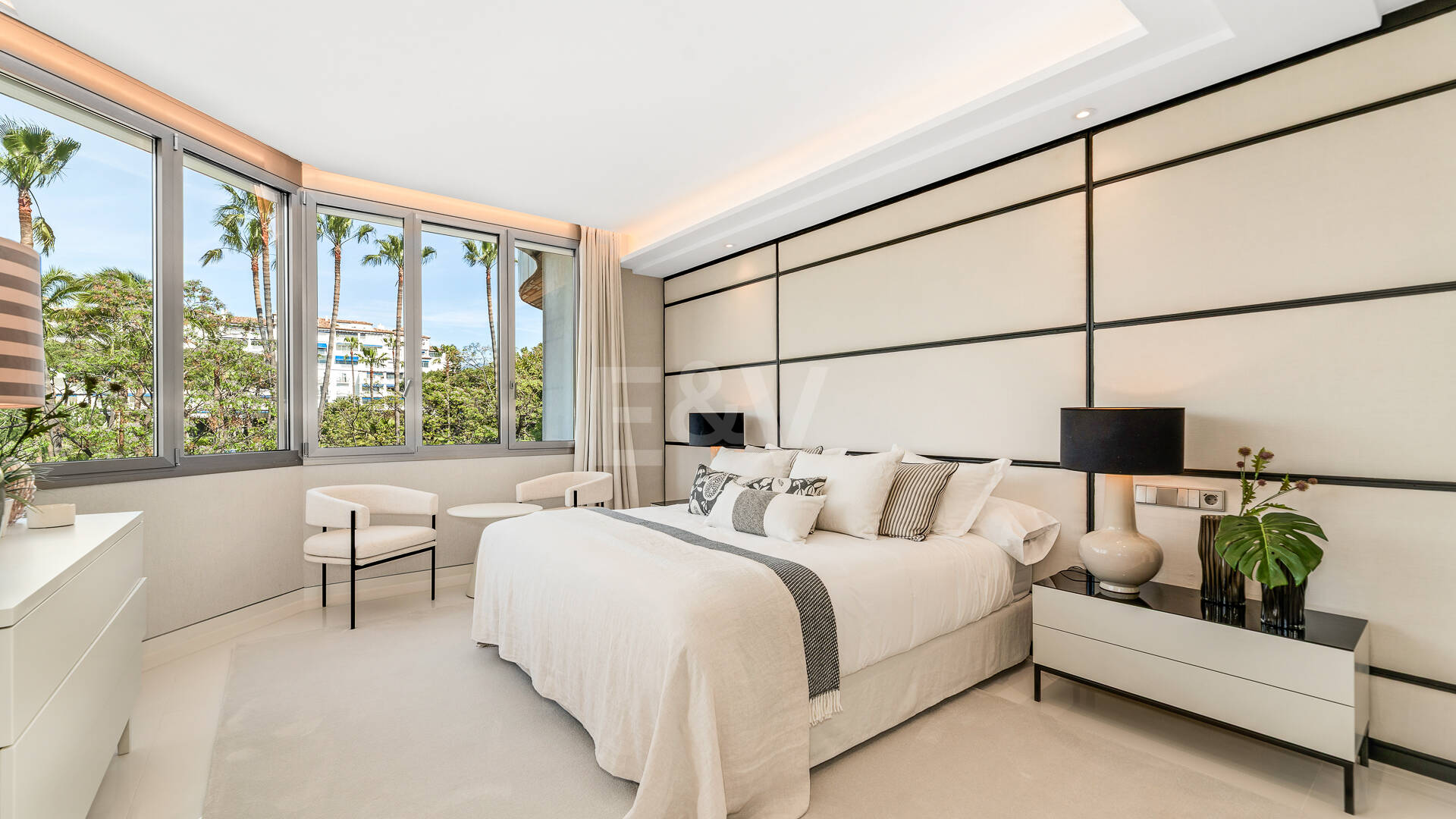 Modern apartment in the Heart of Puerto Banús