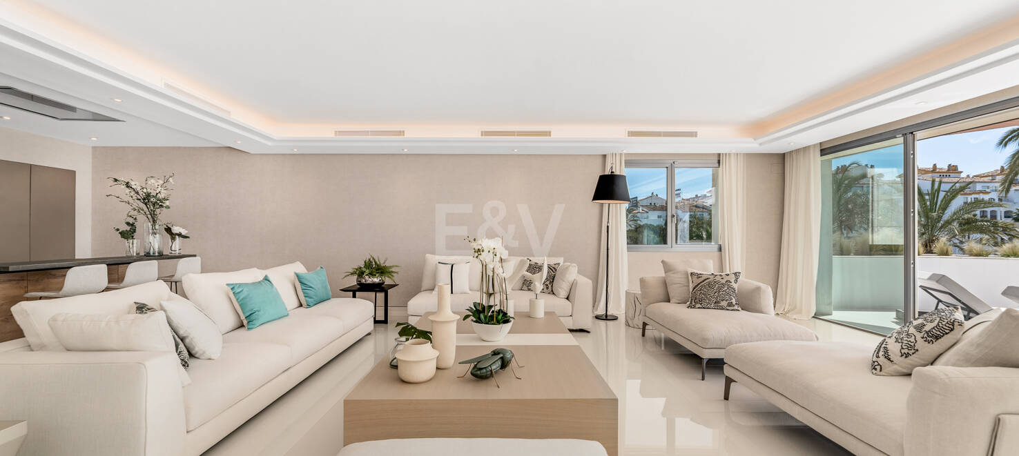 Modern lägenhet i hjärtat av Puerto Banús